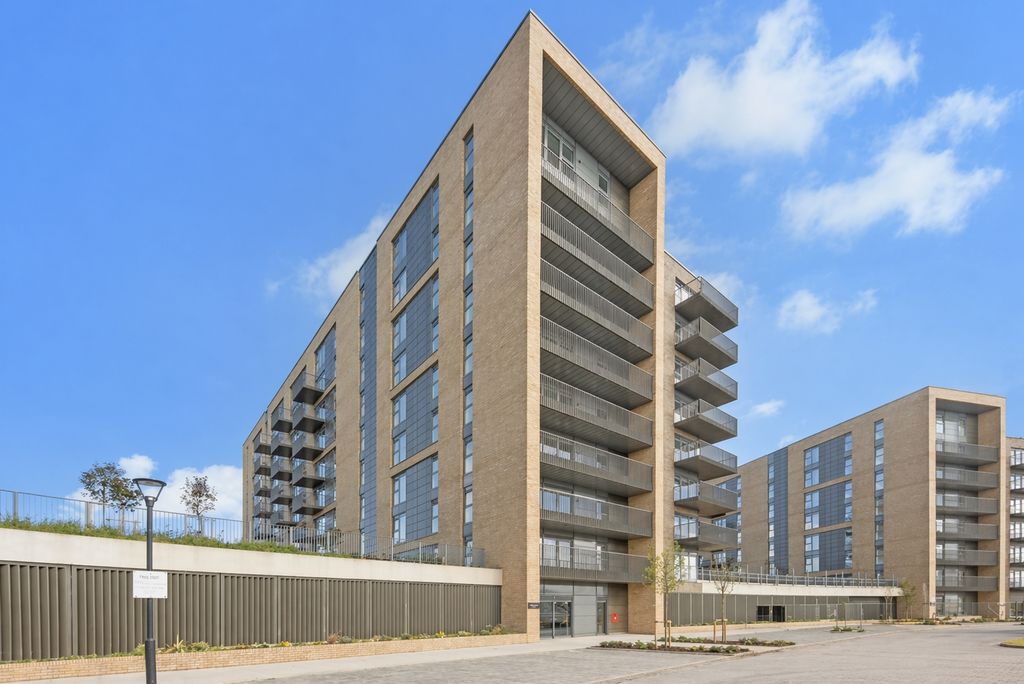 2 bed flat for saleFlagstaff Road, Reading, Berkshire RG2