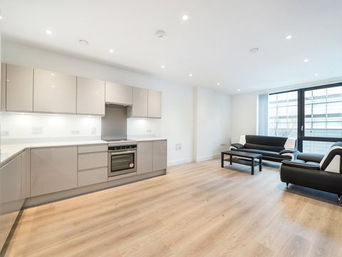 Glass Blowers House, 15 Valencia Close E14