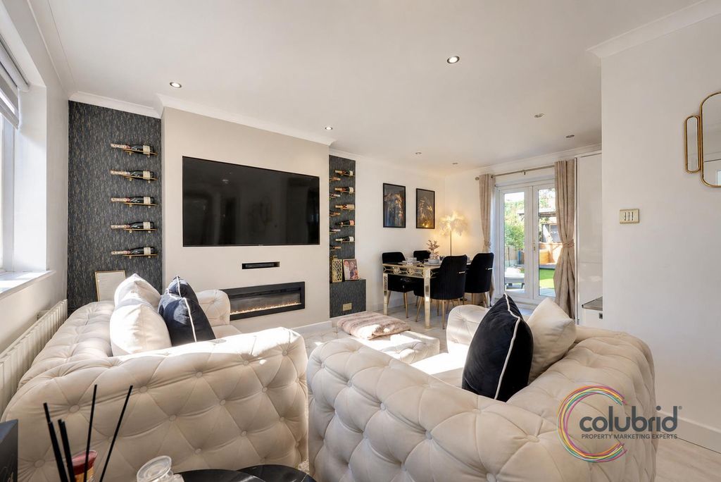 Additional image 3 of 2 bed end terrace house for salePound Lane Central, Steeple View SS15