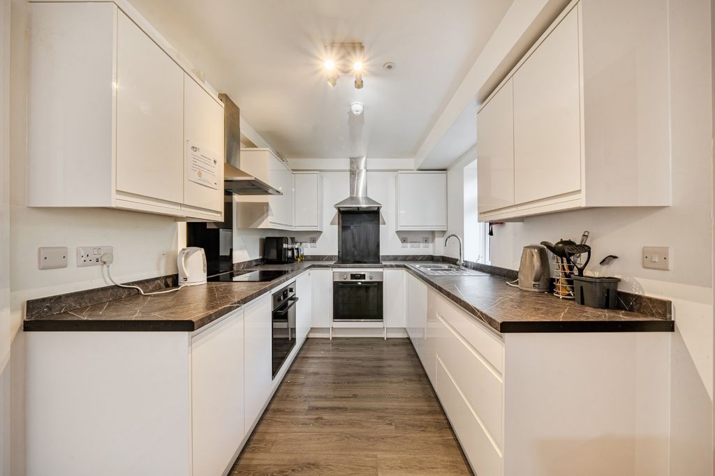 Additional image 3 of 36 bed detached house for saleMillway Road, Andover, Hampshire SP10