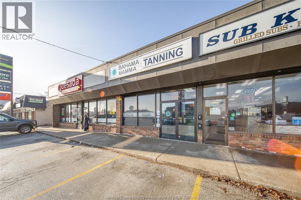 Additional image 4 of 3041 Dougall Avenue, Windsor, ON, N9E1S3