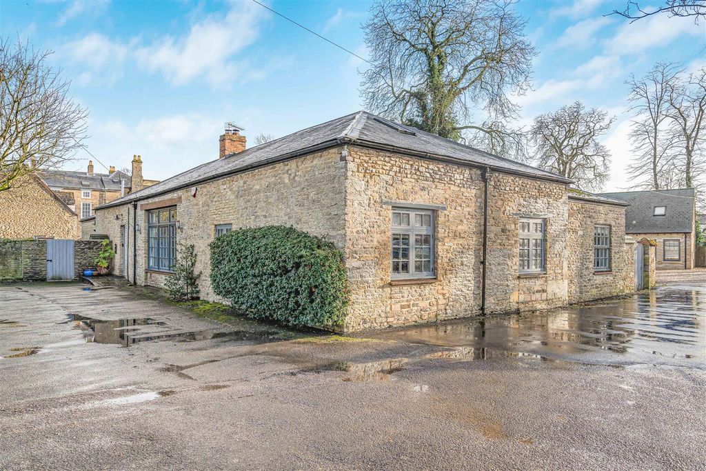 Additional image 41 of 4 bed property for saleQueens Avenue, Bicester OX26