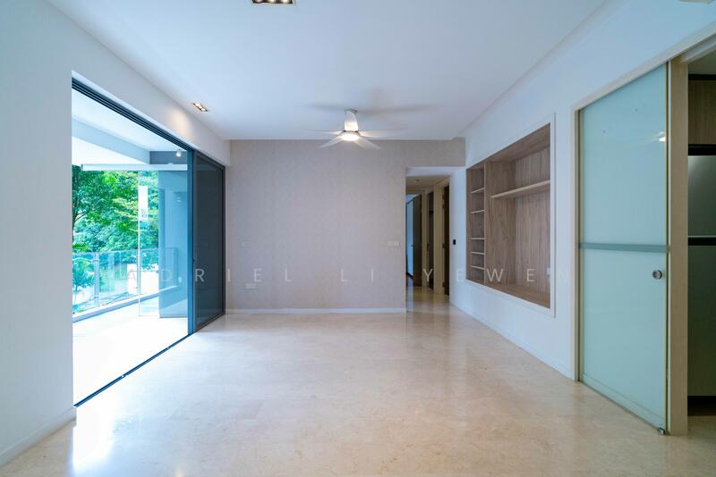 8 Ridgewood Close