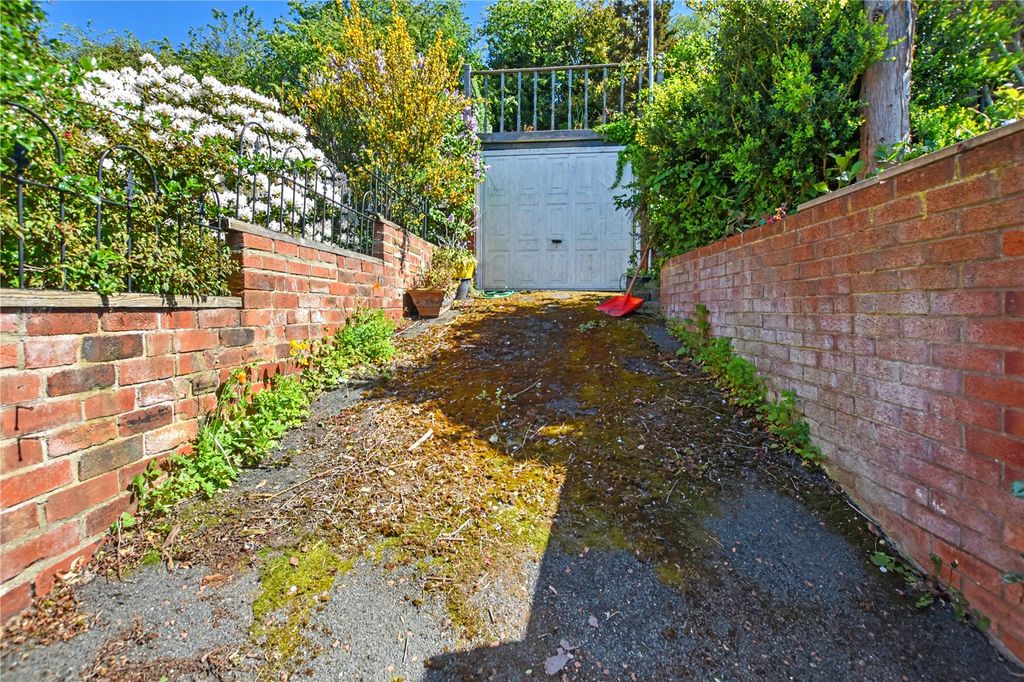 Additional image 25 of 3 bed semi-detached house for saleWheelwright Avenue, Leeds, West Yorkshire LS12