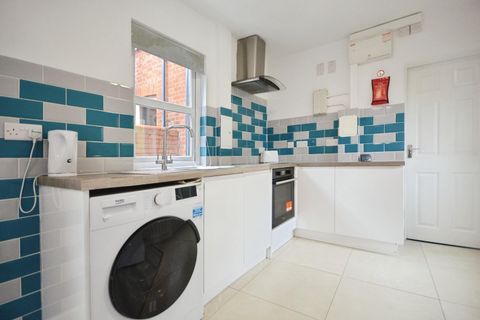 Carnarvon Road, Reading RG1, Studio to rent
