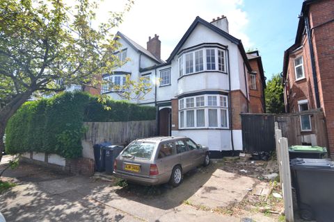 Fountain Road, Birmingham B17