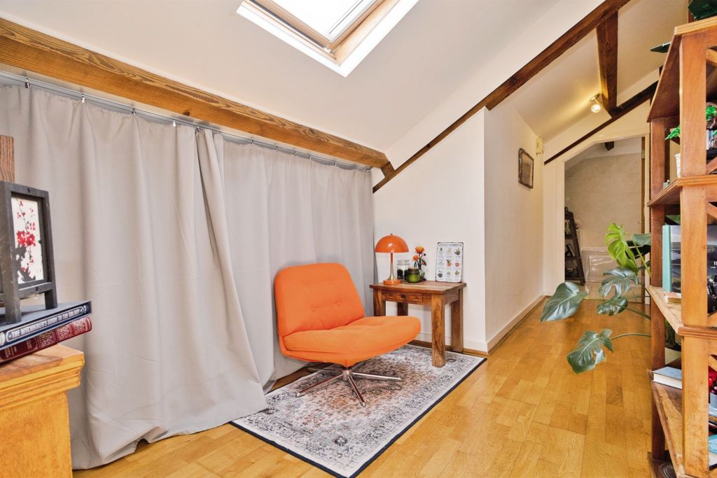 Additional image 14 of 2 bed flat for saleThe Barley Yard, Crewkerne TA18