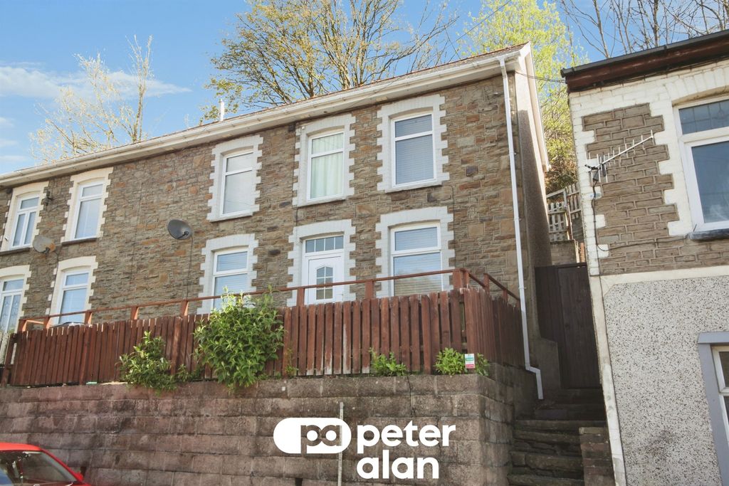 2 bed end terrace house for saleCommercial Road, Llanhilleth, Abertillery NP13