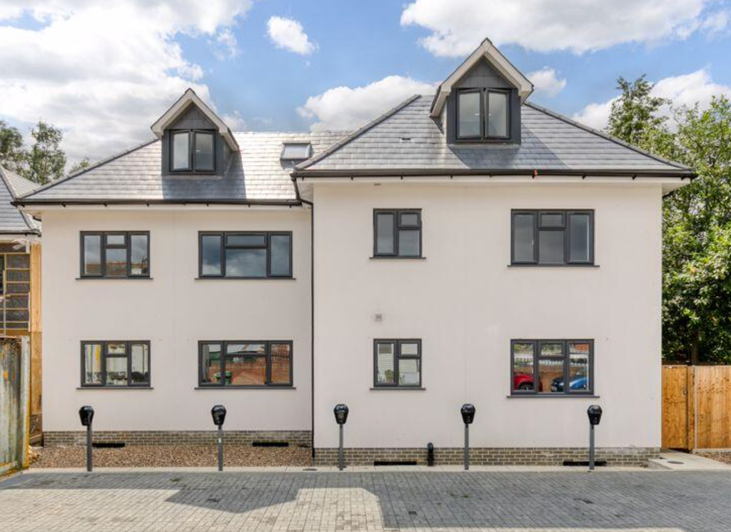 1 bed flat for saleHomefield Road, Walton-On-Thames KT12