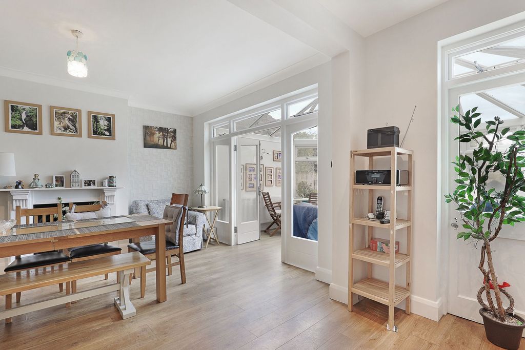 Additional image 12 of 4 bed semi-detached house for saleDevon Close, Buckhurst Hill IG9
