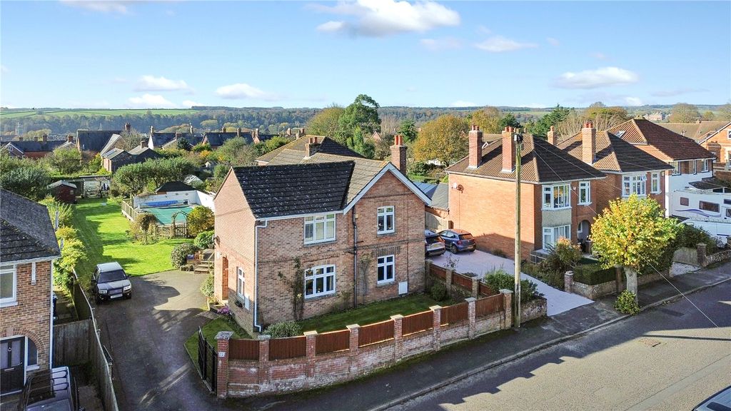 4 bed detached house for saleKings Road, Blandford Forum, Dorset DT11