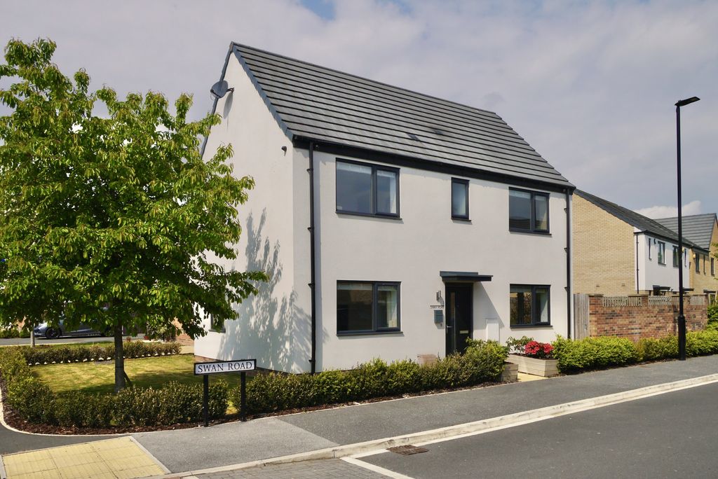 3 bed detached house for saleSwan Road, Lakeside, Bessacarr DN4