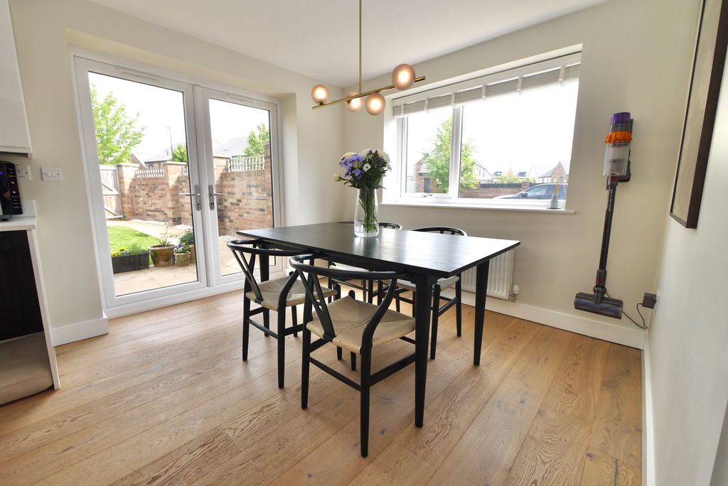 Additional image 8 of 3 bed detached house for saleSwan Road, Lakeside, Bessacarr DN4