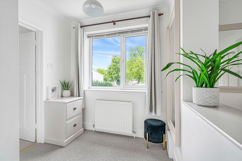 Additional image 15 of 4 bed semi-detached house for saleWhitedown Lane, Alton, Hampshire GU34