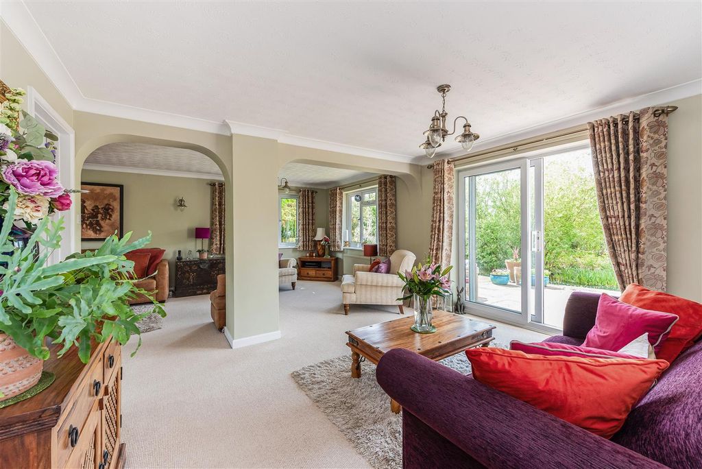 Additional image 3 of 4 bed detached house for saleSainsbury Close, Andover SP10