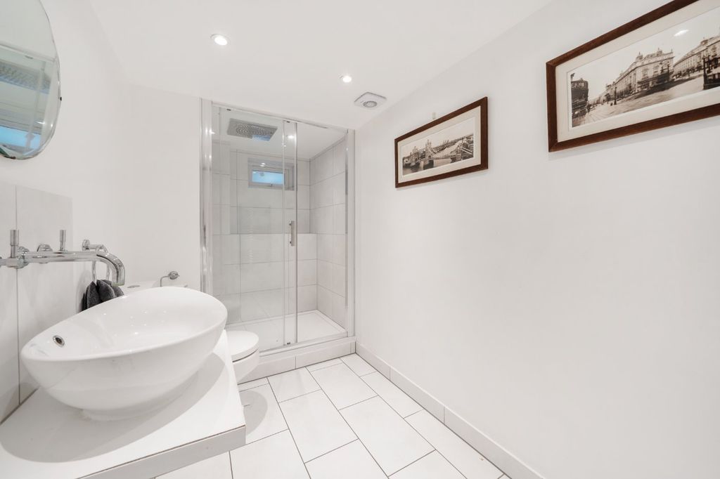 Additional image 14 of 5 bed semi-detached house for saleCedars Road, Beckenham BR3