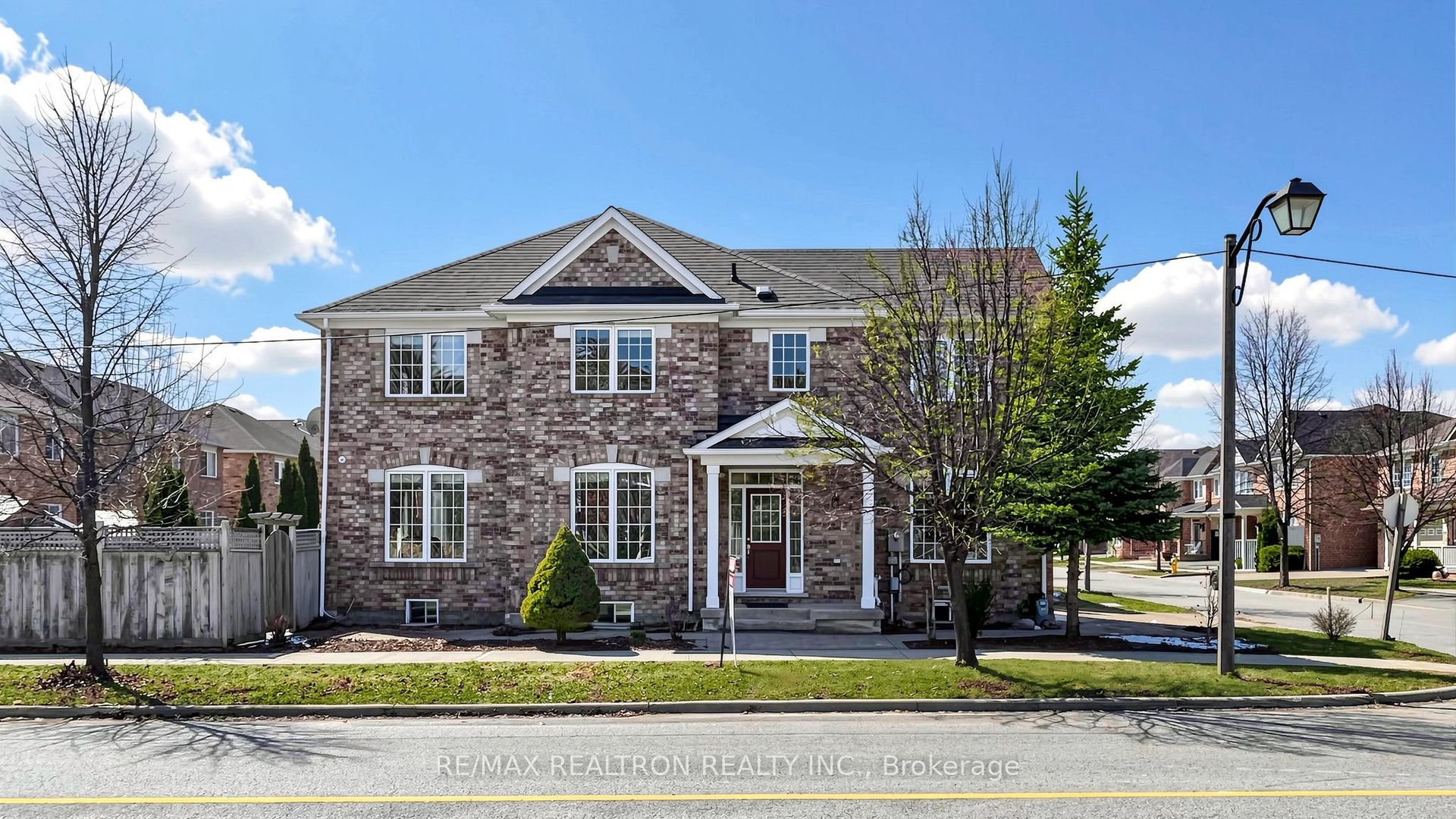 Additional image 2 of 1 Barnstone Drive, Markham, ON, L6E 2B4