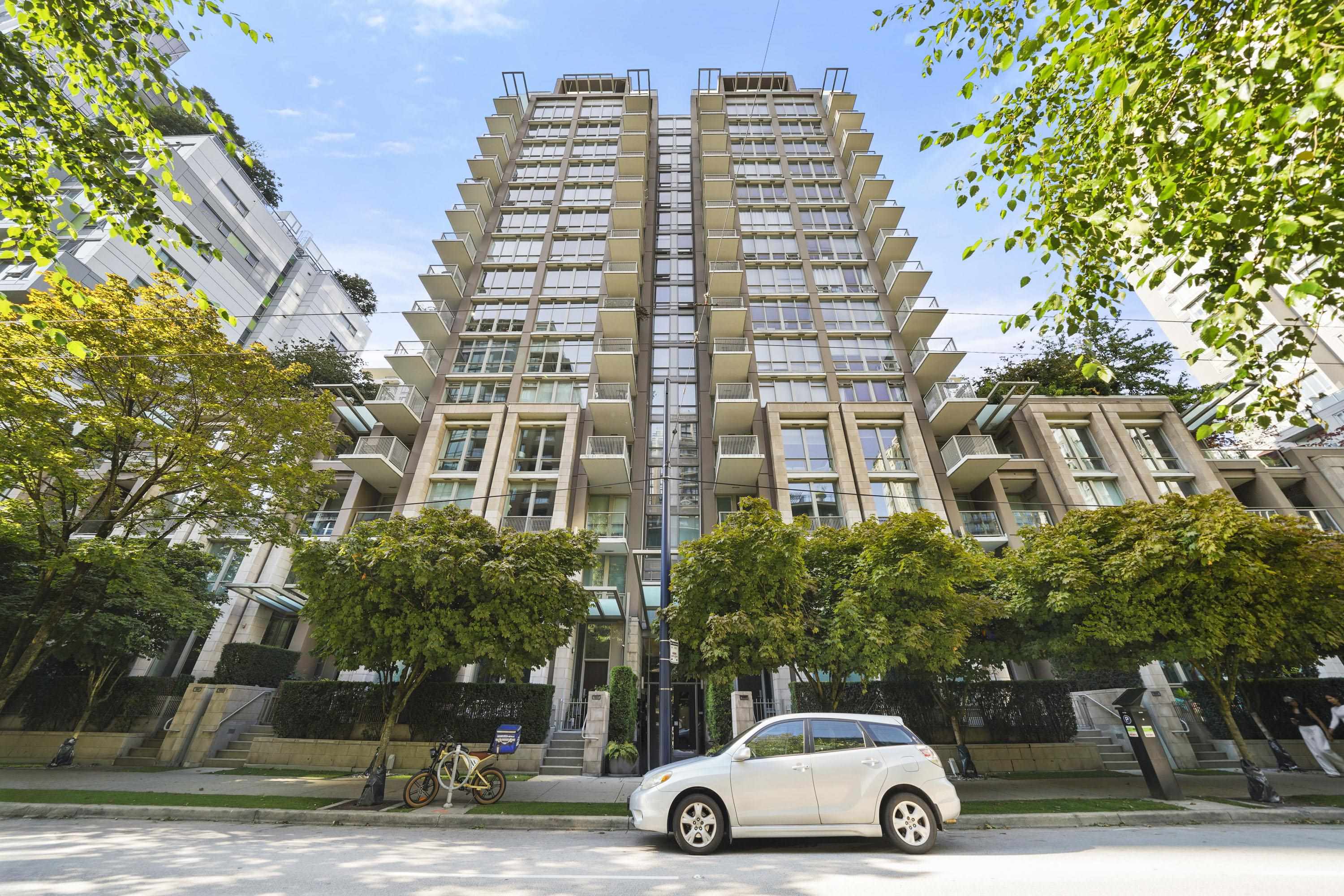 Additional image 2 of 1708-1055 Richards Street, Vancouver, BC, V6B 0C2