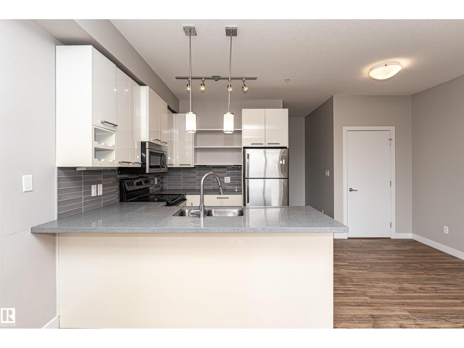 Additional image 6 of 313-10418 81 Avenue NW, Edmonton, AB, T6E1X5