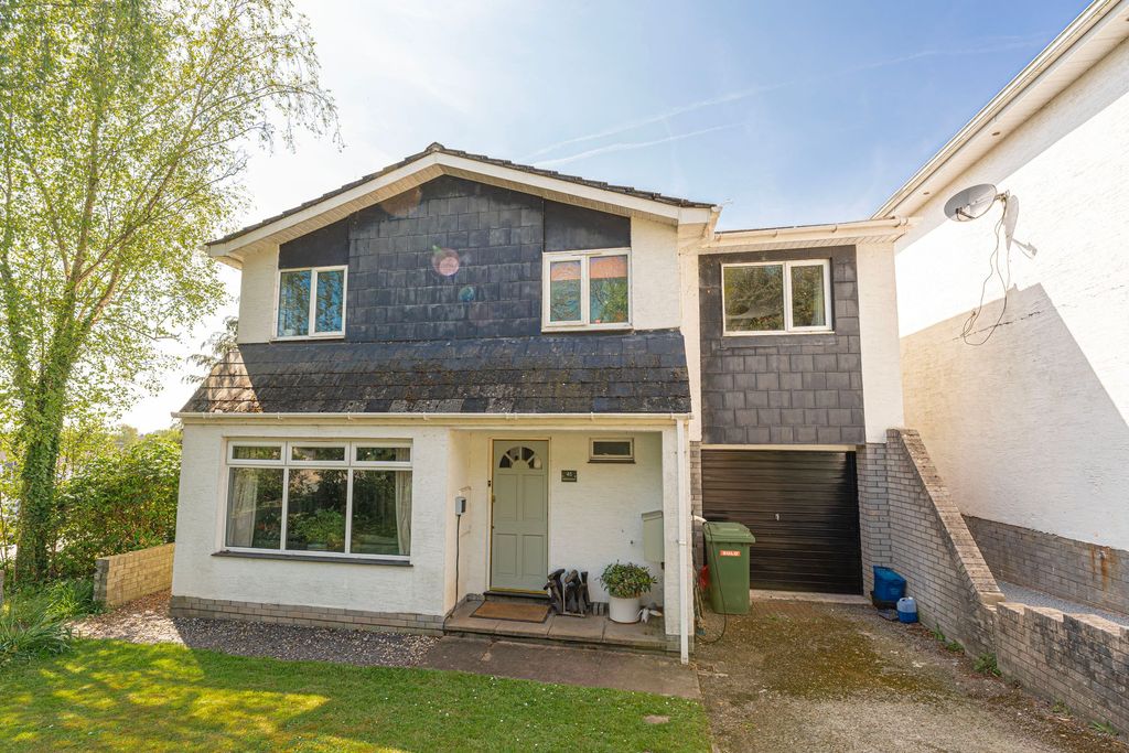 4 bed detached house for saleMill Common, Undy NP26