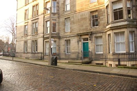 Leslie Place, Edinburgh EH4