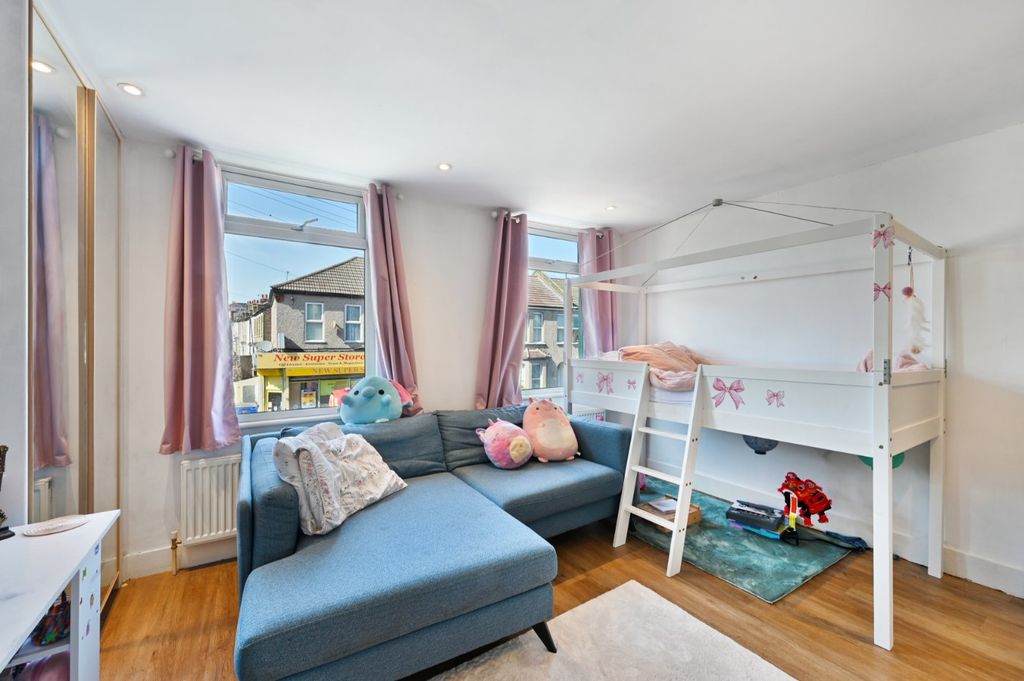 Additional image 16 of 4 bed terraced house for saleChurchfields Road, Beckenham BR3