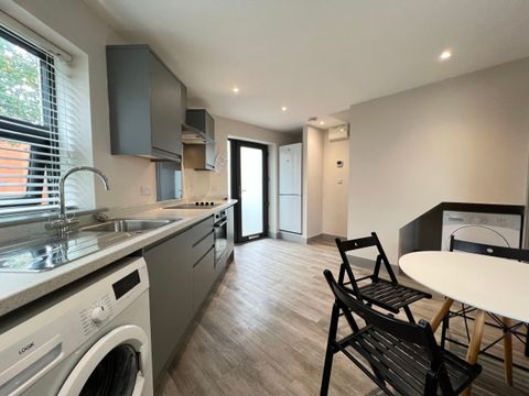 Flat 1, Stratford Road NG2