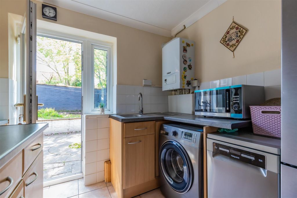 Additional image 14 of 3 bed maisonette for saleGwynant Crescent, Lakeside, Cardiff CF23