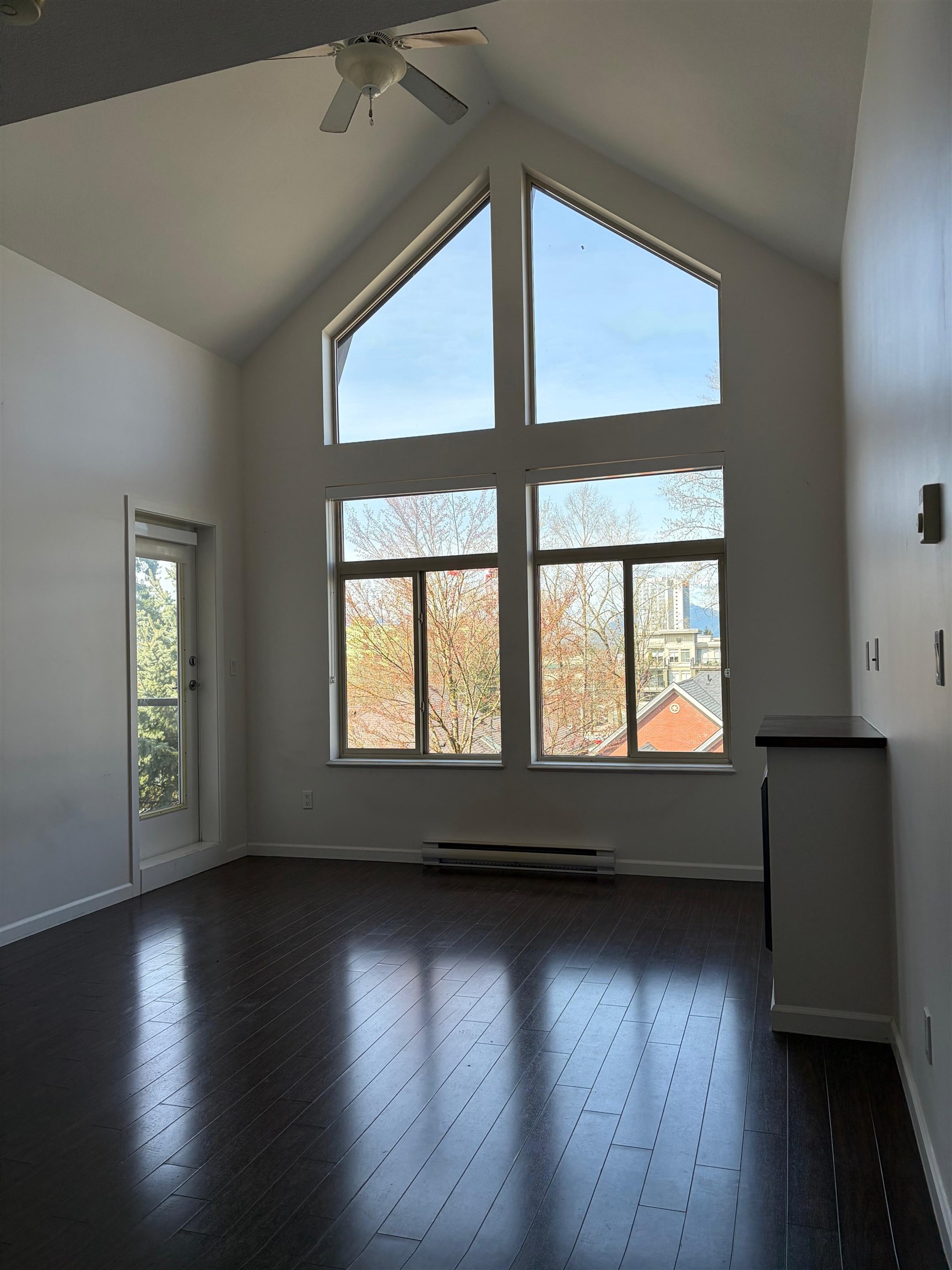 Additional image 3 of 401-15322 101 Avenue, Surrey, BC, V6N 4J1
