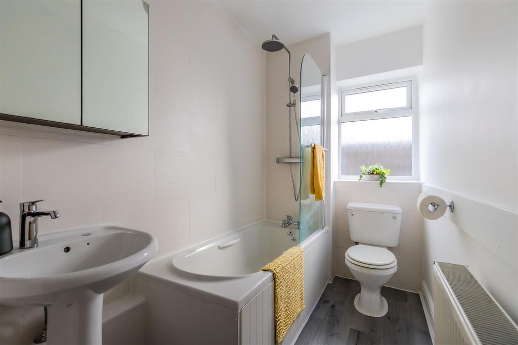 Additional image 6 of 2 bed flat for saleCowper Place, Roath, Cardiff CF24