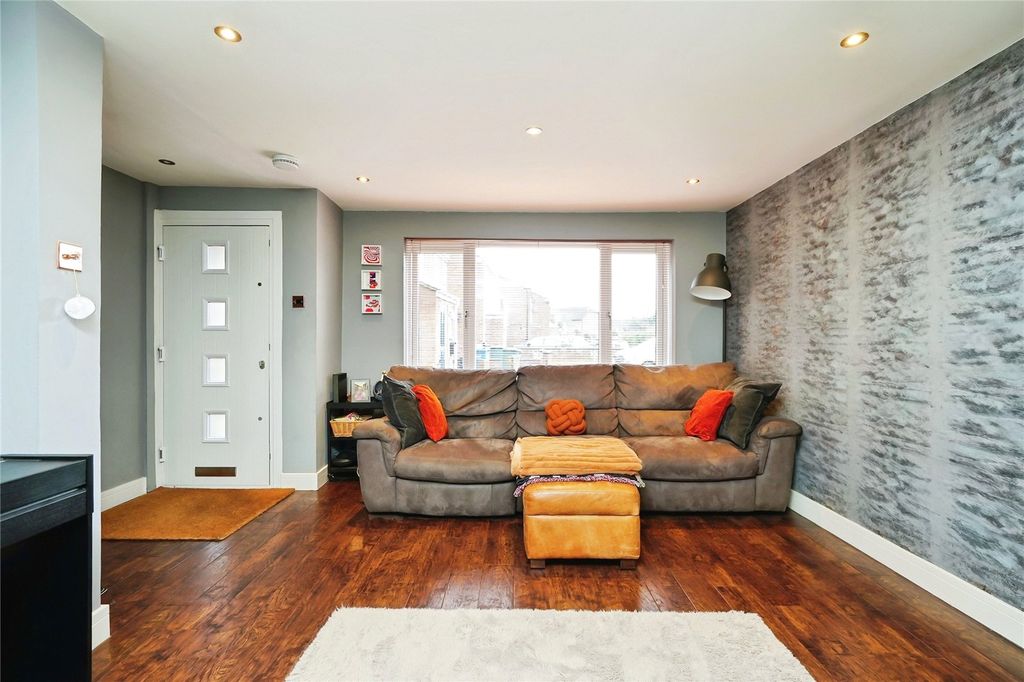 Additional image 14 of 3 bed semi-detached house for saleChichester Close, Bicester, Oxfordshire OX26