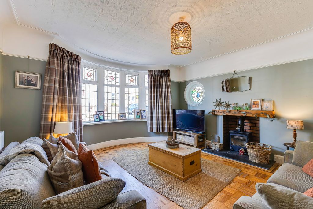 Additional image 5 of 3 bed detached house for saleEarls Court Road, Penylan, Cardiff CF23