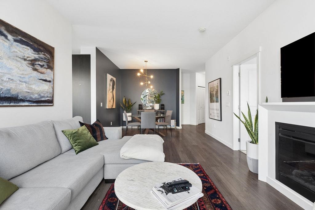 Additional image 6 of 207-217 8th Street W, North Vancouver, BC, V7M 0C2