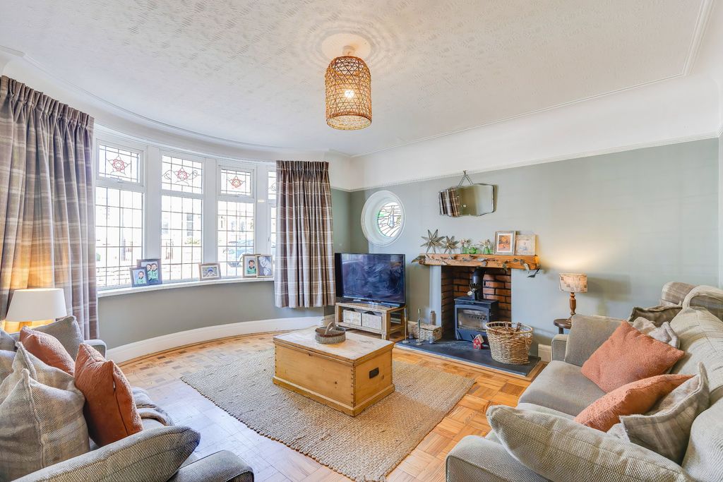 Additional image 4 of 3 bed detached house for saleEarls Court Road, Penylan, Cardiff CF23