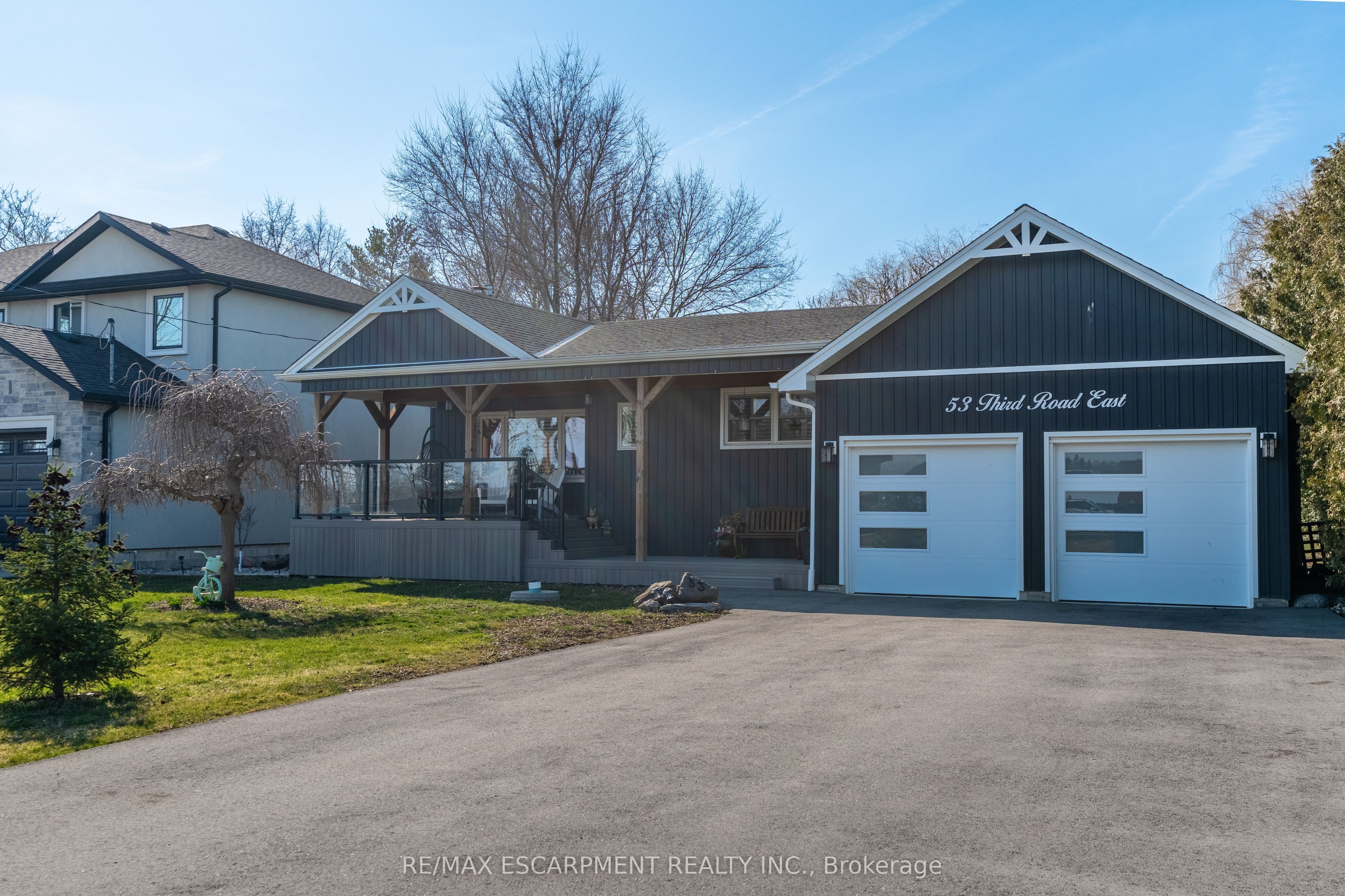 53 Third Road E, Hamilton, ON, L8J 3J5
