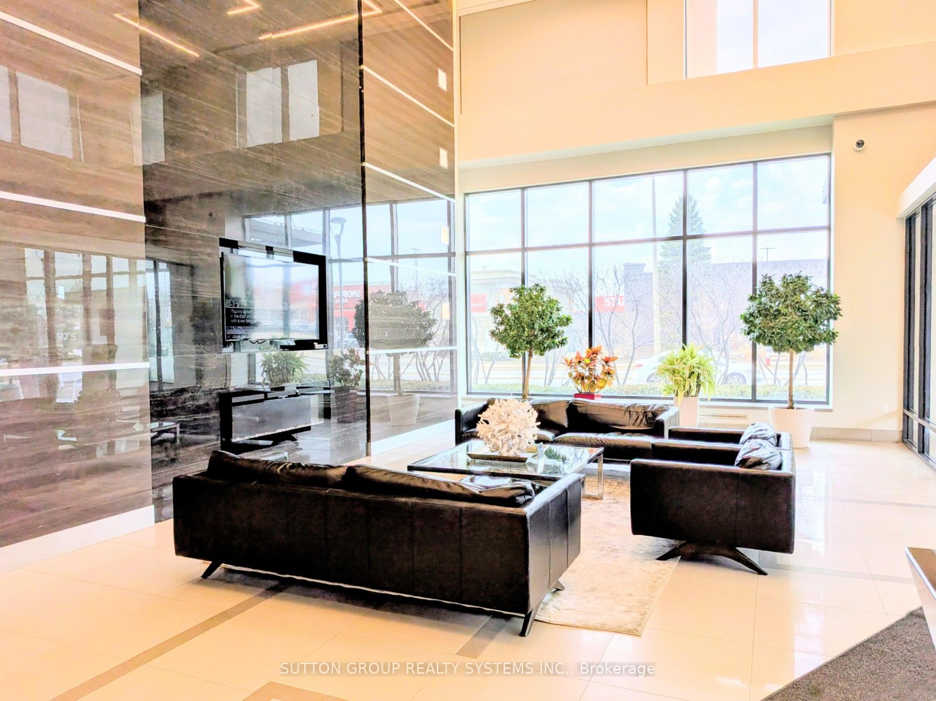 Additional image 3 of 4602-3975 Grand Park Drive, Mississauga, ON, L5B 0K4