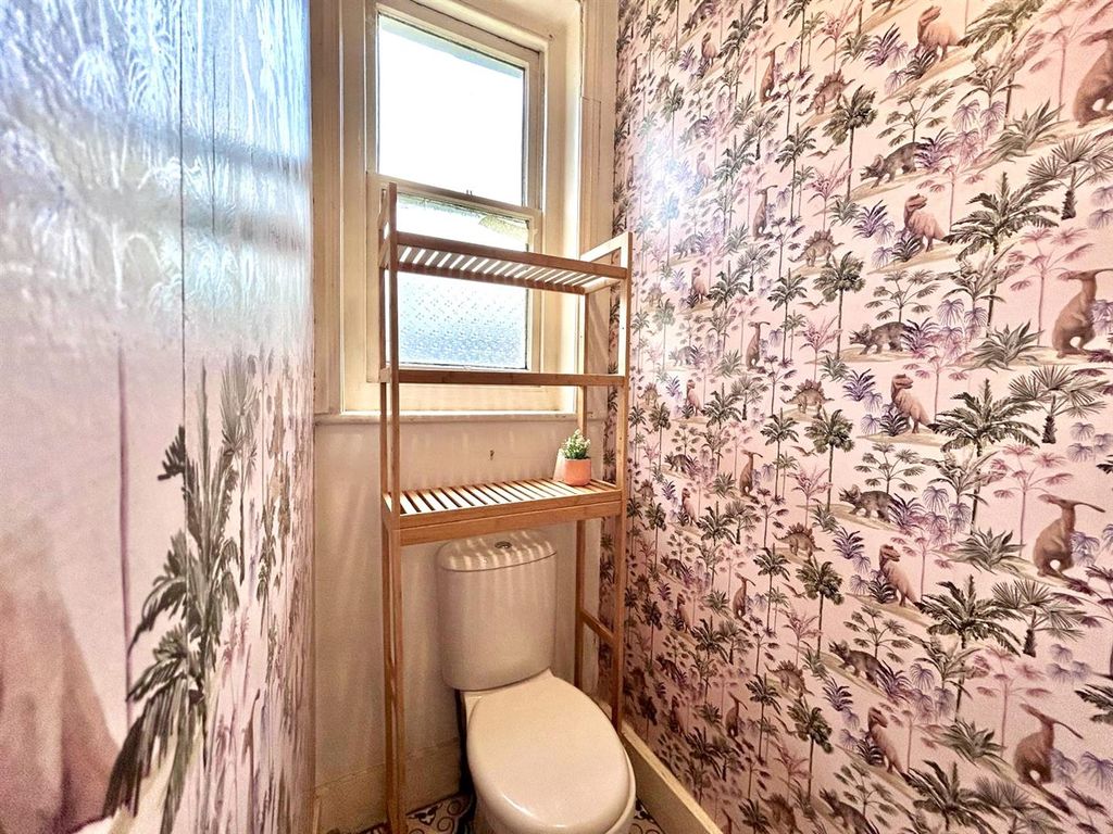 Additional image 11 of 2 bed flat for saleEversley Road, Bexhill TN40