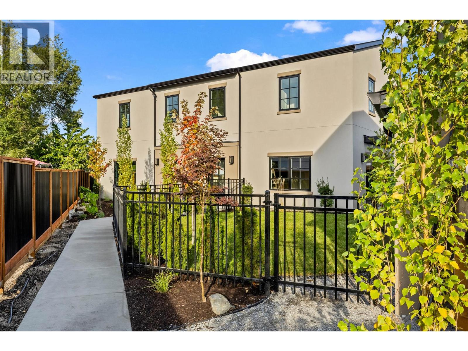 Additional image 2 of 1-2957 Conlin Court, Kelowna, BC, V1Y7S7