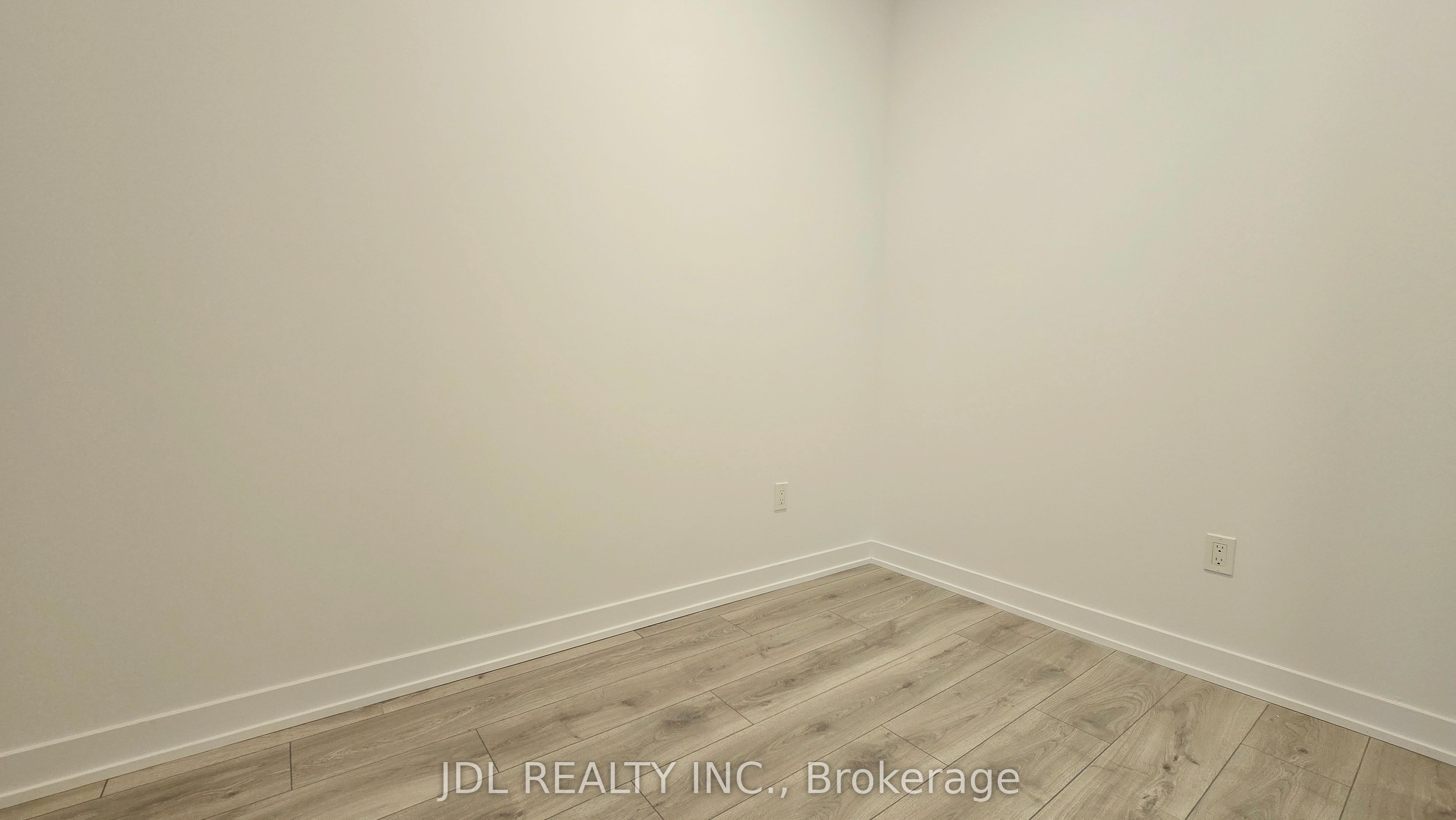 Additional image 3 of 301-29 Green Trail Court, Toronto, ON, M2K 0J9