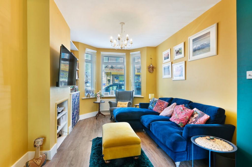 Additional image 3 of 4 bed terraced house for saleChurchfields Road, Beckenham BR3