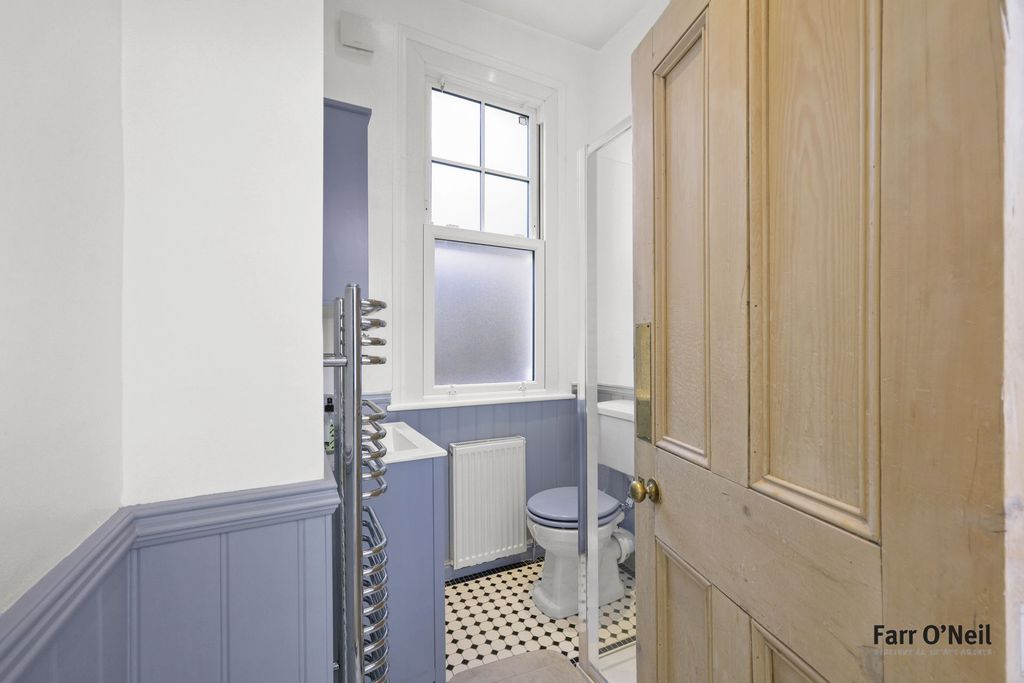 Additional image 25 of 4 bed semi-detached house for saleRussell Road, Buckhurst Hill IG9