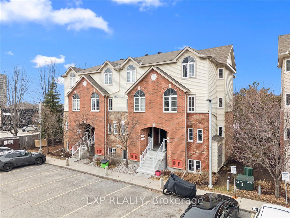 57 Steele Park Private, Ottawa, ON, K1J 0J2