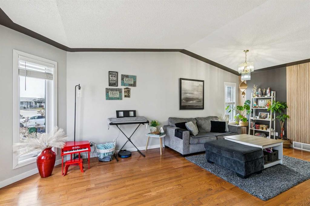 Additional image 6 of 43 Elizabeth Way SE, Airdrie, AB, T4B2H5