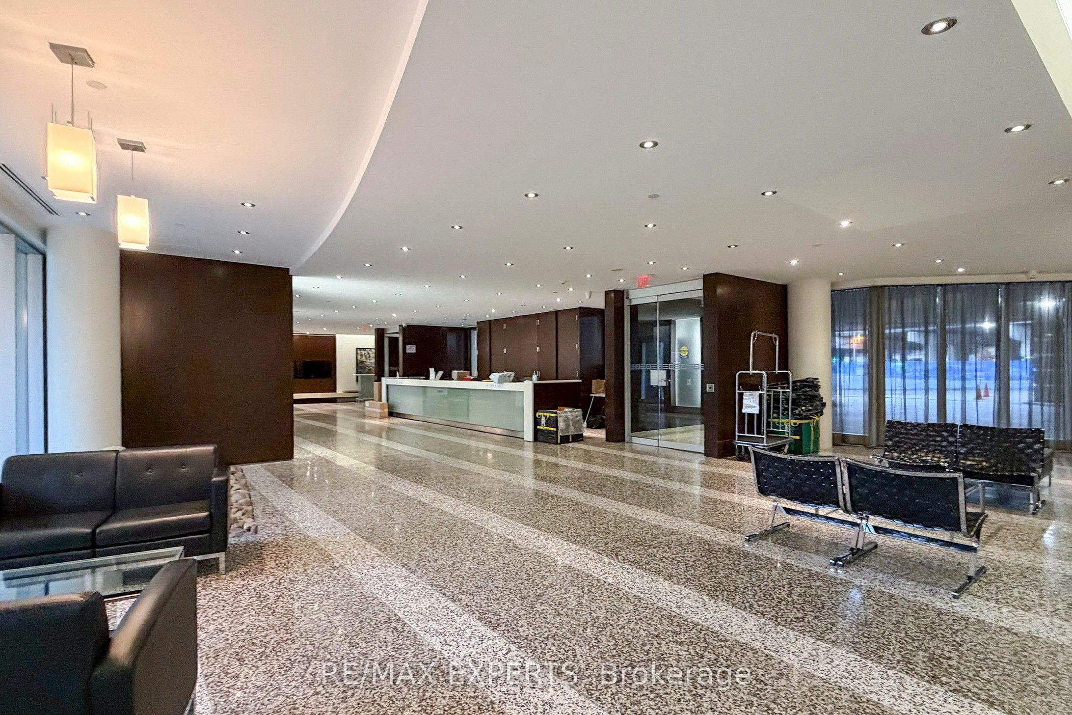 Additional image 4 of 2905-8 York Street, Toronto, ON, M5J 2Y2
