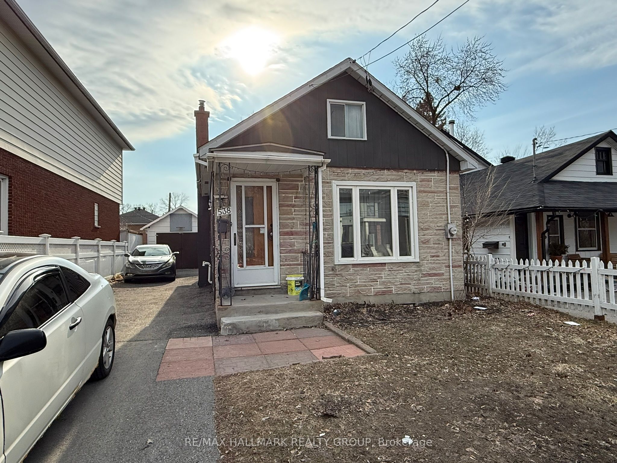 538 Broadhead Avenue, Ottawa, ON, K1Z 5S1