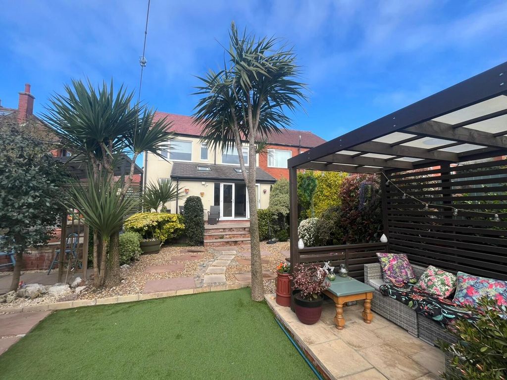 Additional image 2 of 4 bed semi-detached house for saleSandhurst Avenue Lytham St. Annes, Lancashire FY8