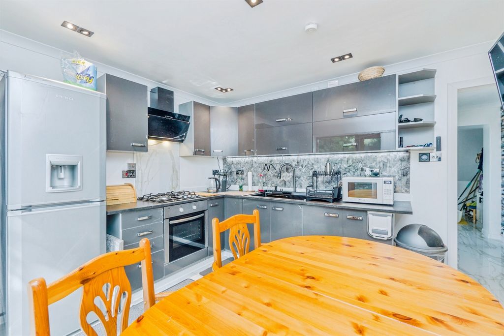 Additional image 6 of 3 bed semi-detached house for saleWhitmuir Road, Tremorfa, Cardiff CF24