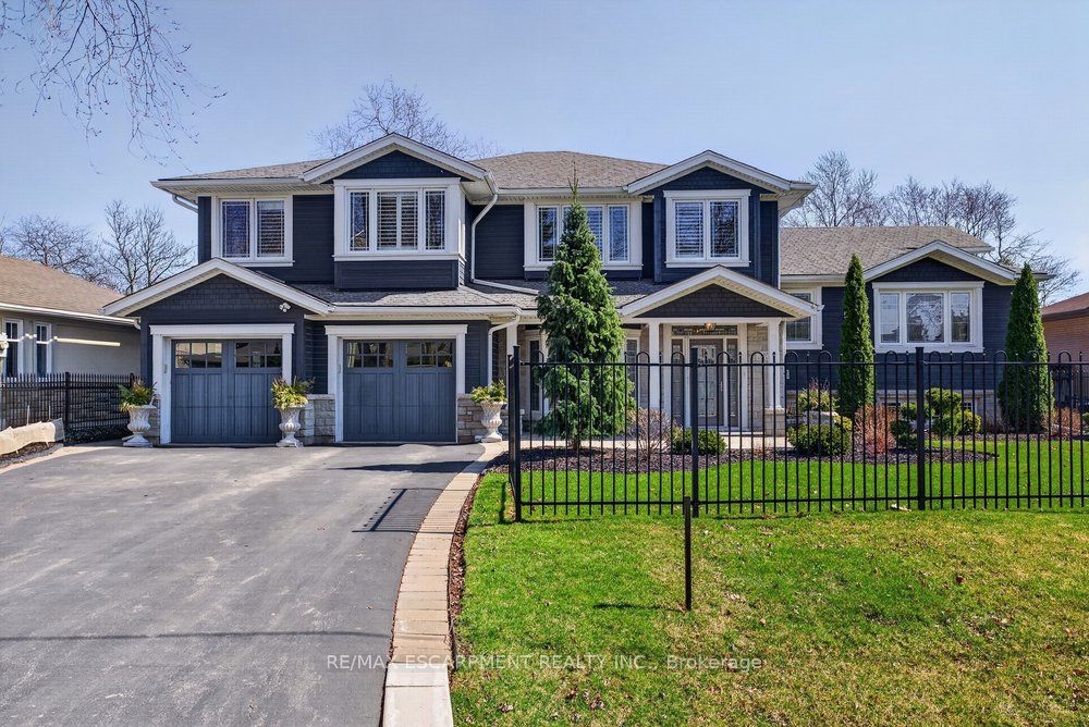 1374 Secord Avenue, Oakville, ON, L6L 2L1