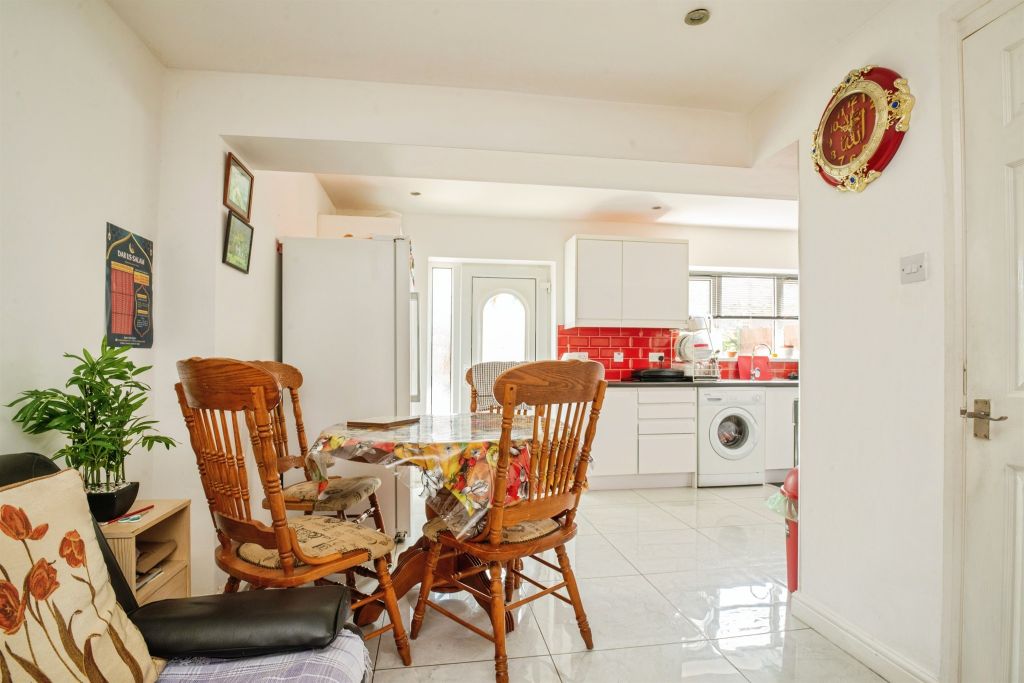 Additional image 4 of 3 bed semi-detached house for saleThomas Street, Cardiff CF11