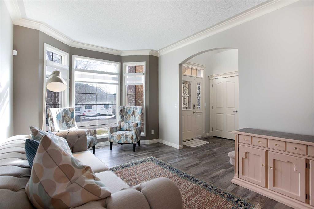 Additional image 4 of 90 Discovery Ridge Road SW, Calgary, AB, T3H 4R4